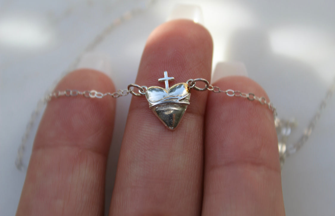 Sacred Heart of Jesus Necklace in Sterling Silver