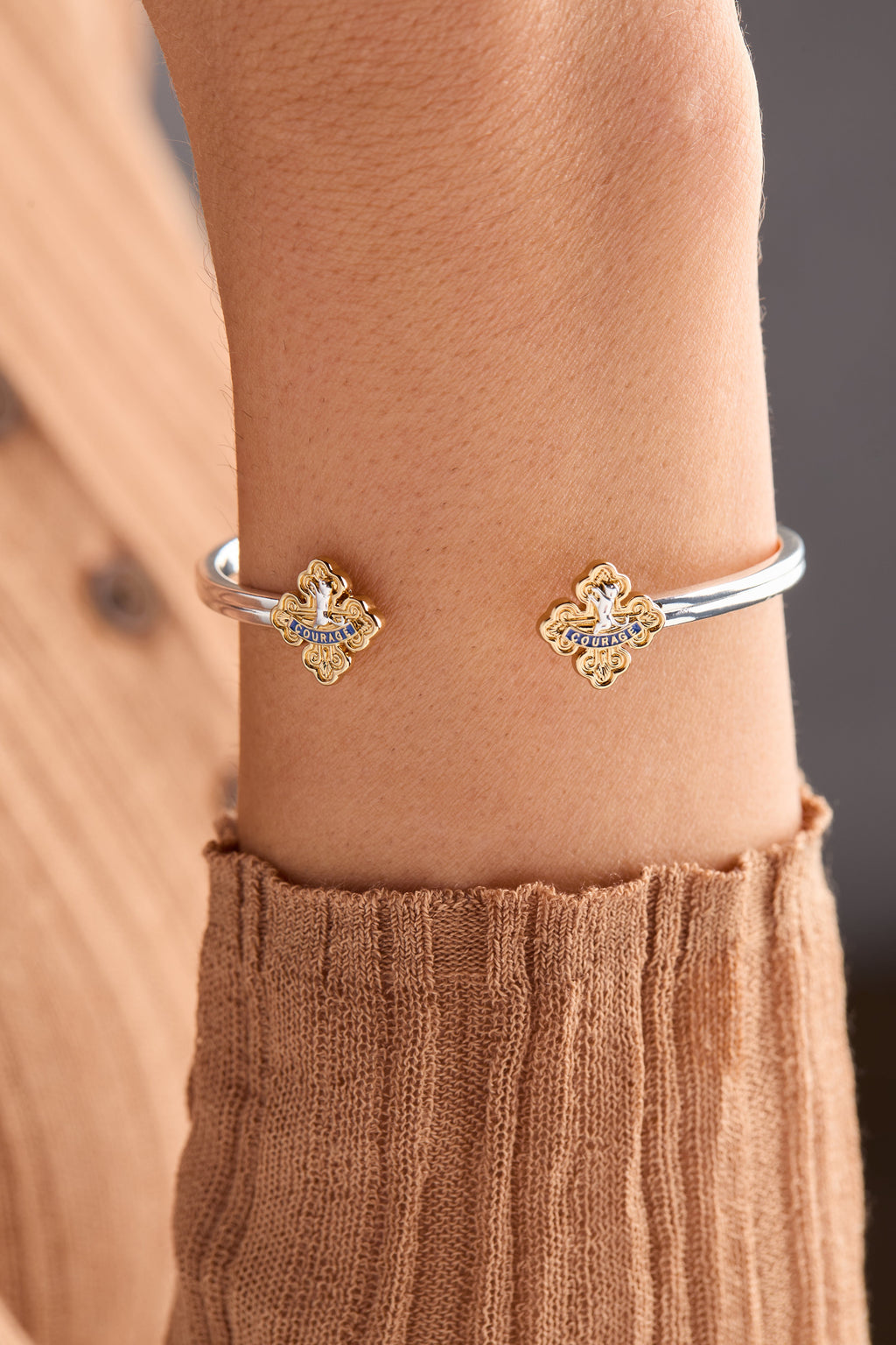 The Wizard of Oz™ Cowardly Lion Cuff
