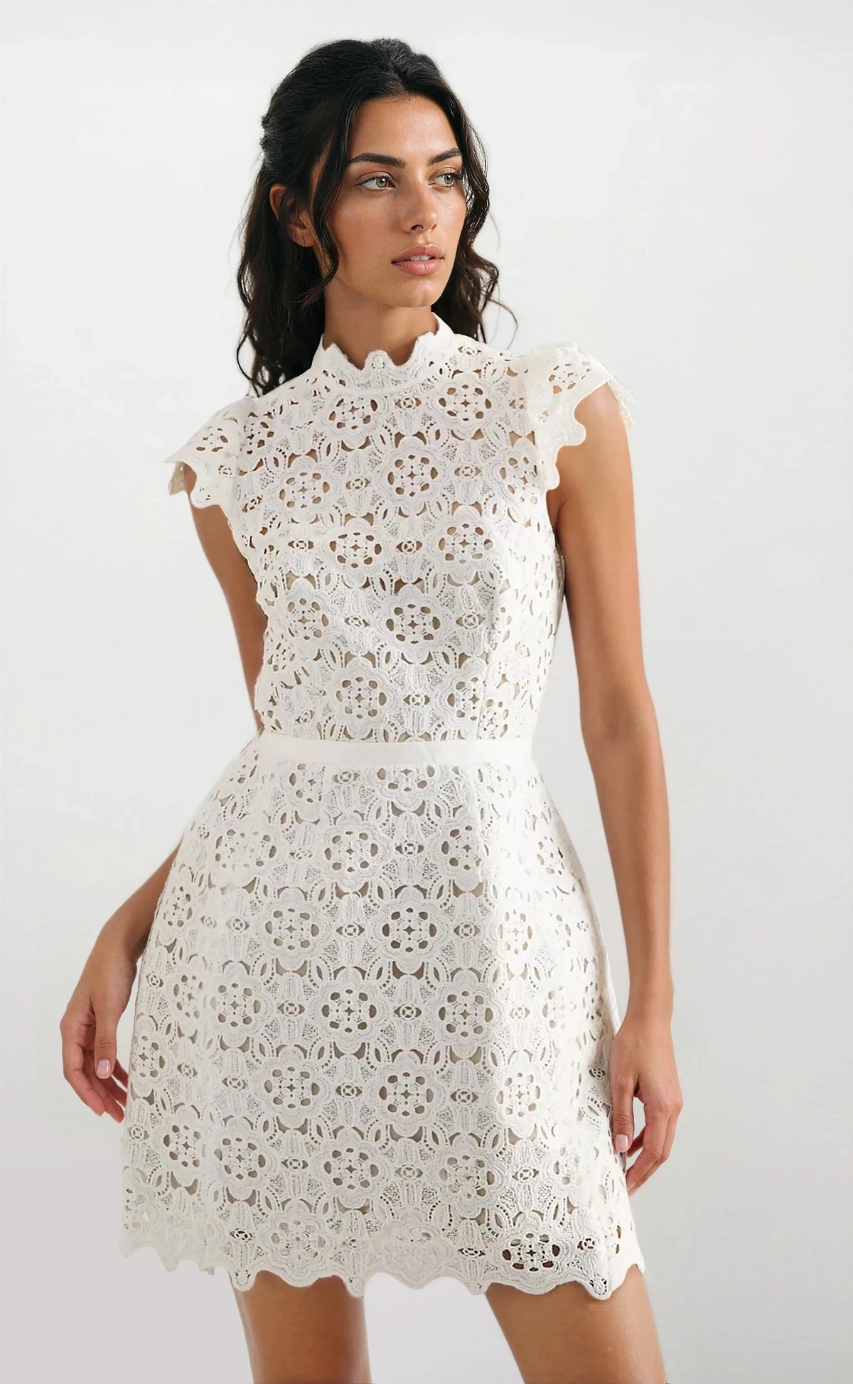 Rowen Hourglass Lace Dress – Orchid White (Final Sale)