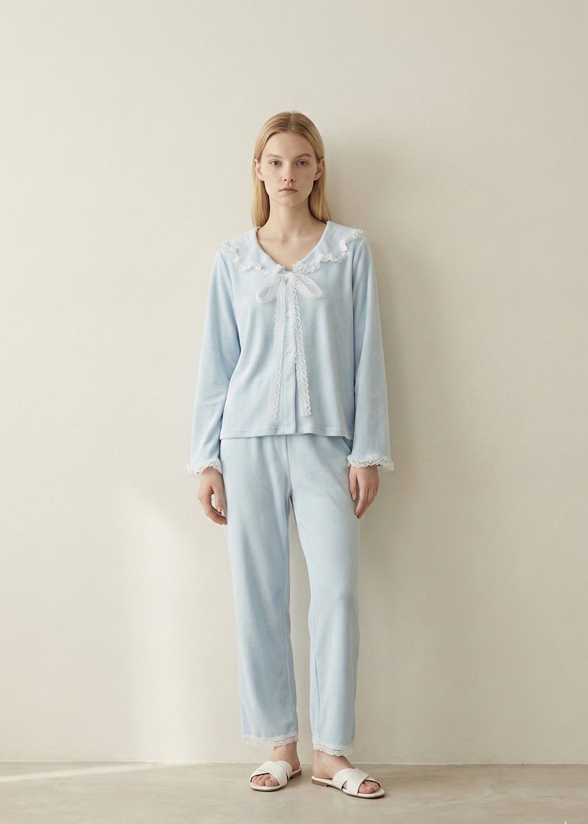 Rosy Velvet Coquette Lace Pajama Set / Pink